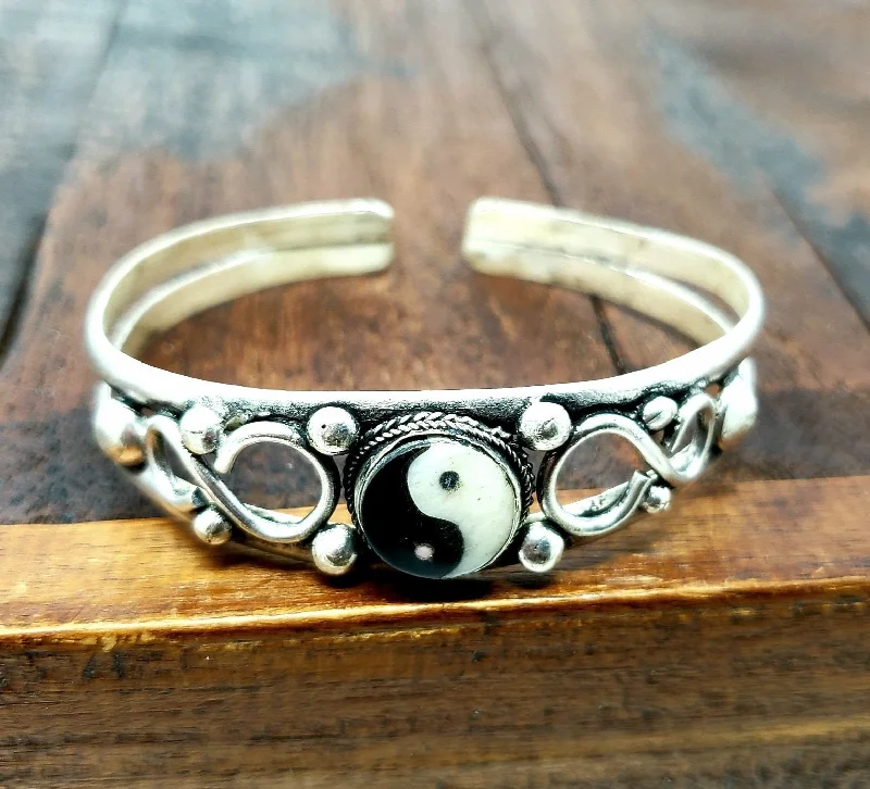 bangles for everyday wear-Tibetan Yin Yang Bracelet