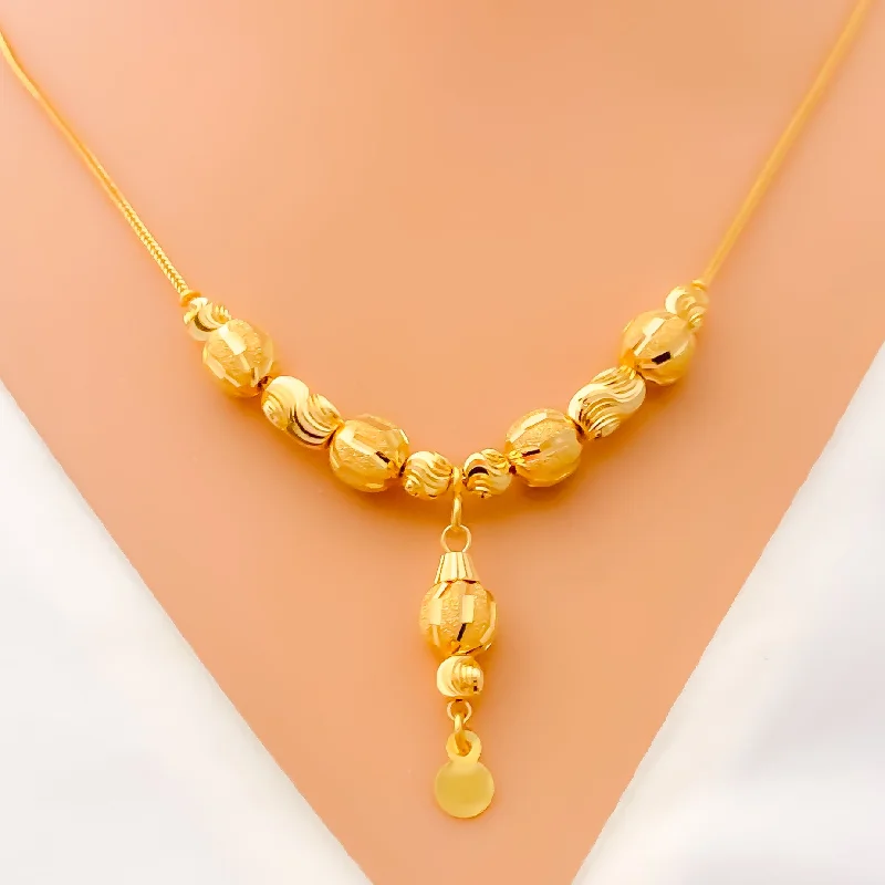 blue gemstone necklaces for women-Dazzling Detailed  21k Gold Necklace