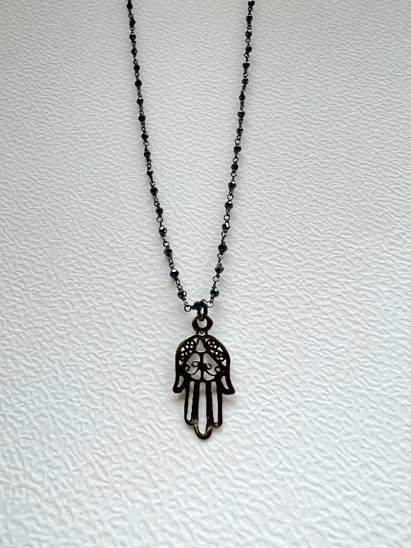 gift necklaces for women-Hamsa necklace