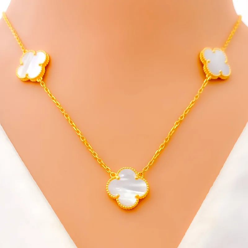 elegant silver necklaces for women-Delicate Pearlescent 21k Gold Clover Necklace