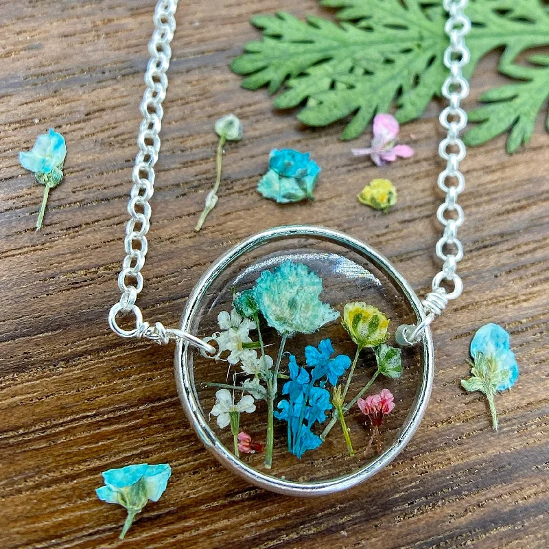 chic necklaces for women-Real Flowers Terrarium Necklace - Style BG12