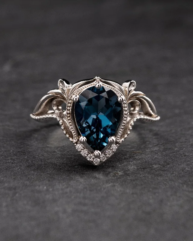 London blue topaz engagement ring with diamonds / Lida